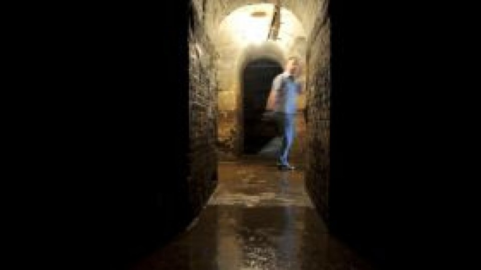 Mizeria "care ne face să regretăm altă mizerie"