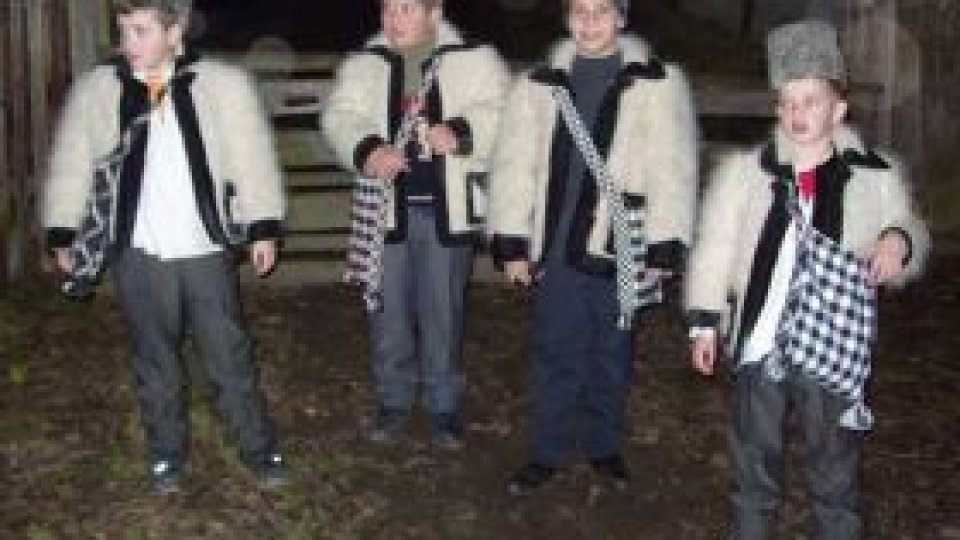 Primiți cu colindul?