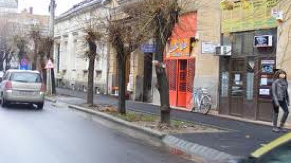 Magazinele de vise ţinute la distanţă