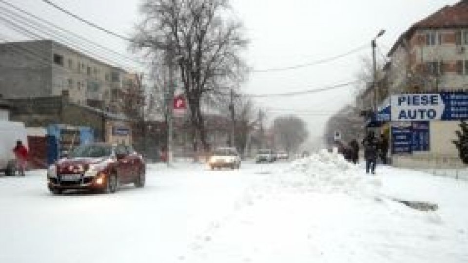 Circulaţie în condiţii de iarnă pe drumurile din România