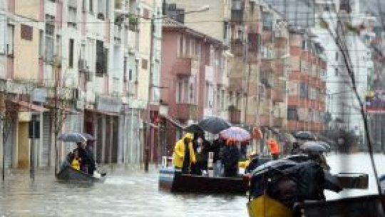 Albania "lovită de cele mai grave inundaţii din istorie"