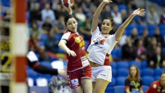 România învinge Spania la handbal feminin