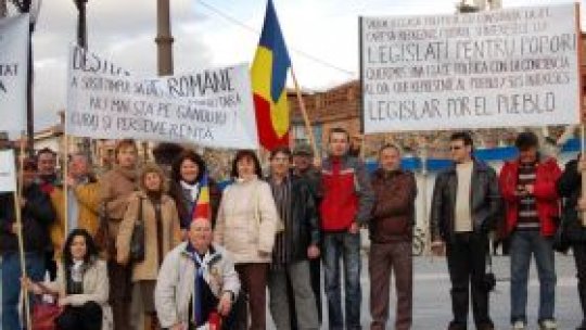 Românii protestează în Spania