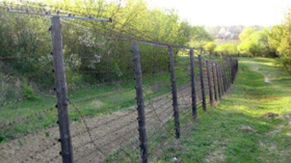 Moldova scoate sârma ghimpată de la graniţă
