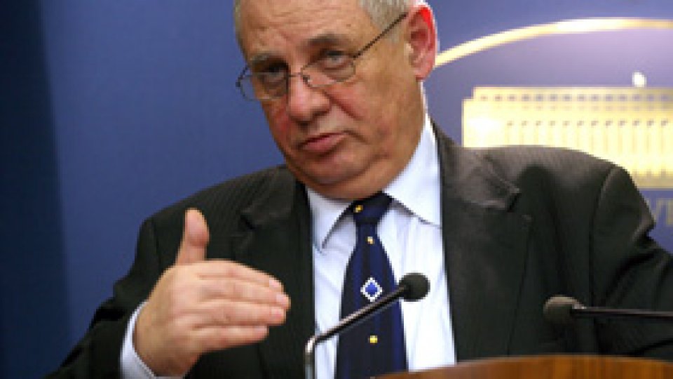 Pensiile de boală şi invaliditate, luate la verificat