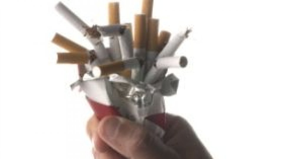 Mai puţini fumători în 2009