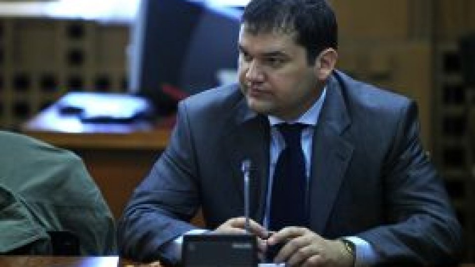 Numărul directorilor de spitale "scade cu aproape o treime"