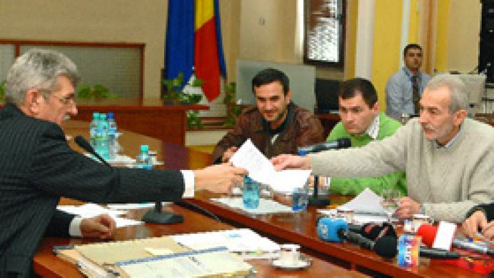 Revoluţionarii cer desecretizarea dosarelor din 1989