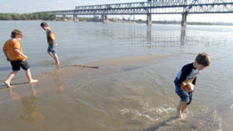 Împreună - de la Asan până la "Podul Prieteniei"