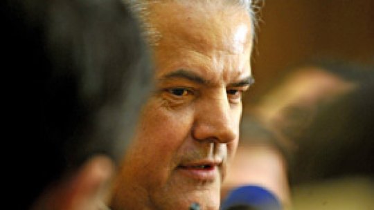 Adrian Năstase şi-a anunţat candidatura la şefia PSD