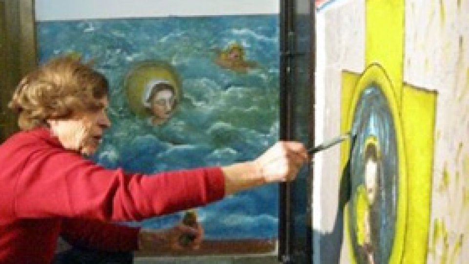 Galerie de artă în scară de bloc