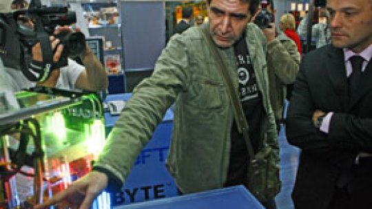 Trecerea de la analog la digital, "o tranziţie firească"