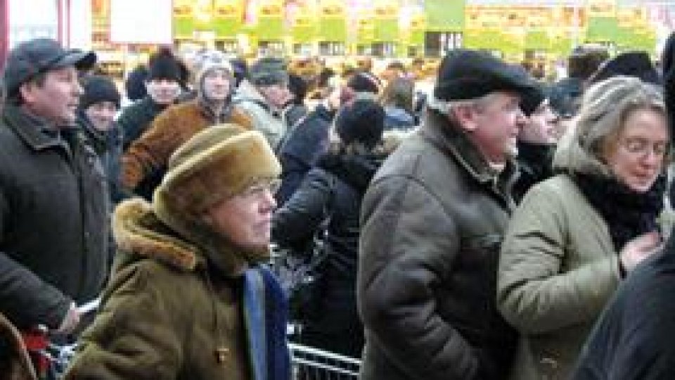 La noi, lăcomia și prostia rămân neclintite