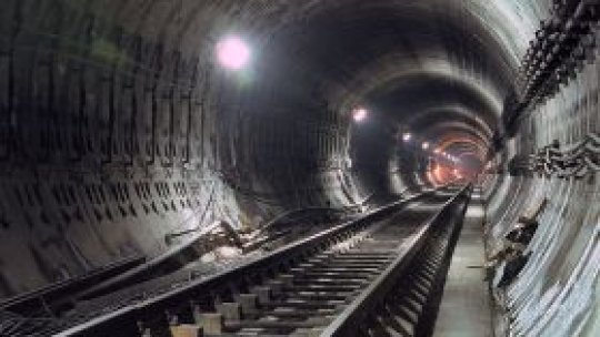 Extinderea metroului bucureştean se aprobă în parlament