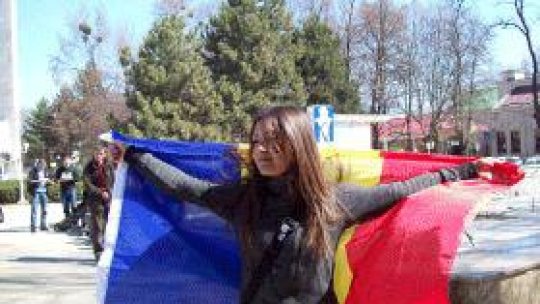 Chişinău: Tineri moldoveni cer "unirea"