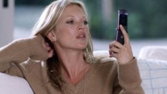 Kate Moss debutează într-o piesă de Shakespeare