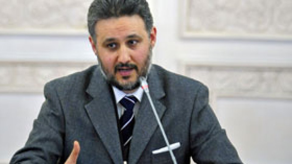 Marius Lazurcă îşi prezintă scrisorile de acreditare