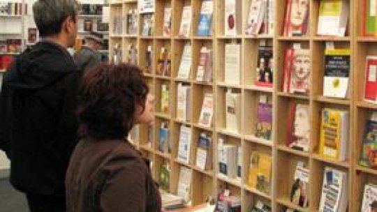 Românii și cartea... de Ziua Mondială a Scriitorilor