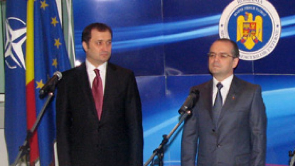 Moldova aşteaptă "cât mai curând asistenţă de la România"