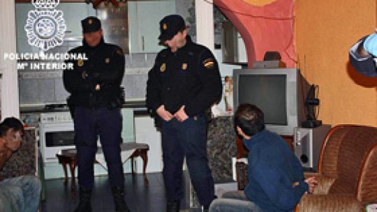Români cercetaţi în Spania pentru furt