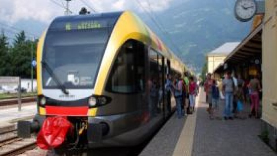 Tren de călători deraiat în Italia