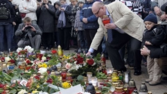 Polonia caută puterea de a-şi reveni din şoc