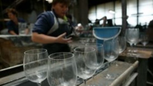 Fabrică de sticlă închisă