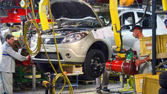Uzina Dacia creşte cadenţa