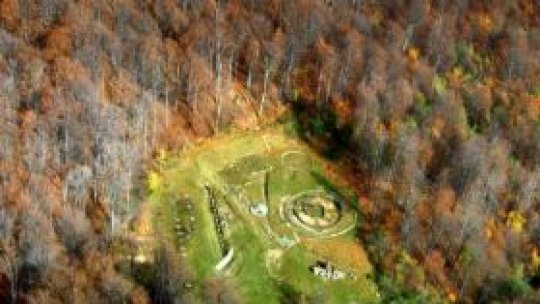 Cetăţi dacice îngropate sub un strat gros de indolenţă.