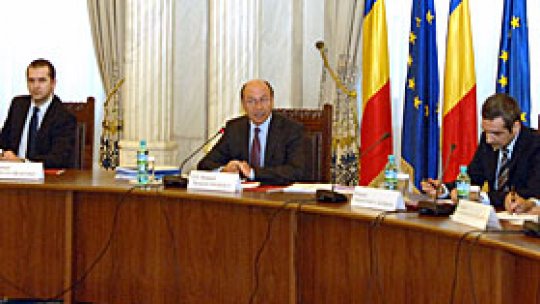 Consolidarea fiscală şi ieşirea din criză, "prioritare"