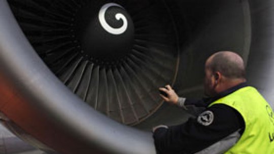 Nisipul, avioanele şi tancurile, în discuţie la guvern