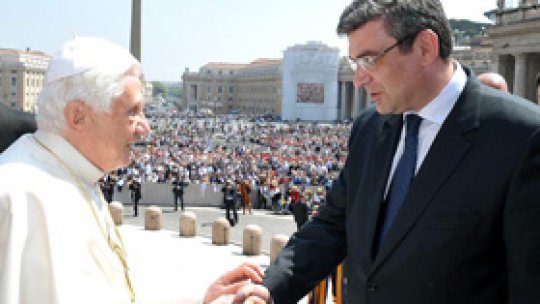 Papa Benedict al XVI-lea "ar putea vizita România"