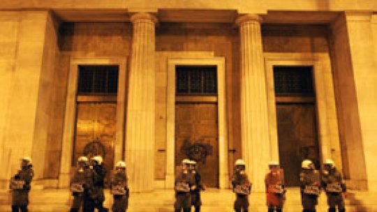 Grecia acceptă măsurile de austeritate
