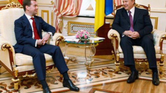 Dmitri Medvedev face prima vizită oficială în Ucraina