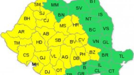 Cod galben de ploi, vânt puternic şi grindină