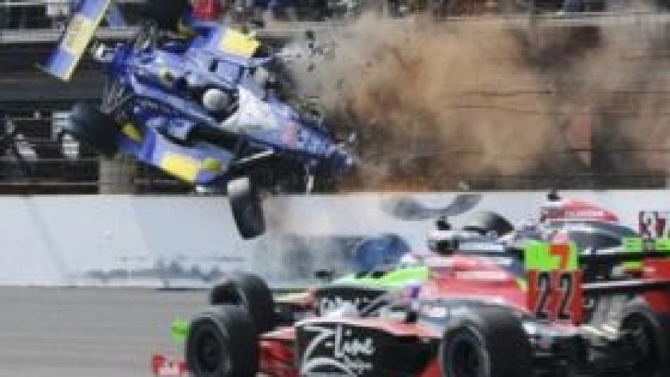 Accident la cursa din Indianapolis de 500 de mile