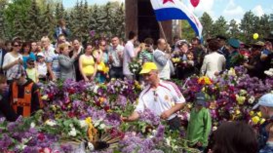 Omagiu ostaşilor căzuţi acum 65 de ani la Chişinău