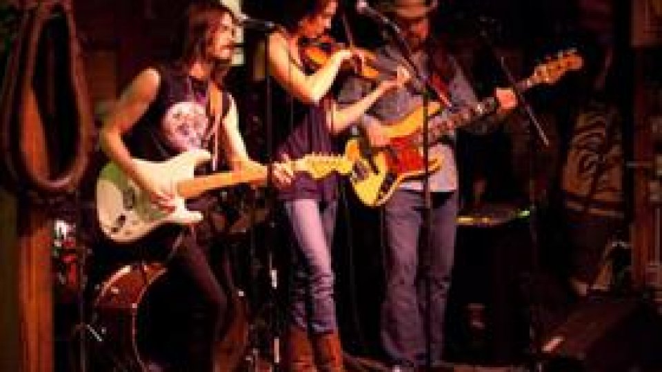 Single-urile lunii iunie 2010