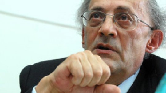 Medici parlamentari excluşi din Colegiul Medicilor