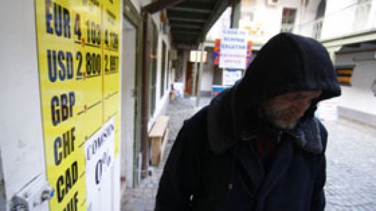 Leul, minim istoric faţă de euro