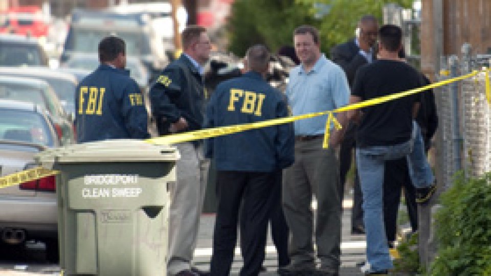Persoane suspectate a fi spioni ruşi, arestate de FBI