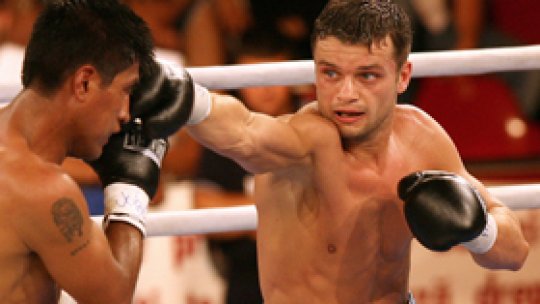 Jo Jo Dan boxează pentru titlul interimar WBC Silver