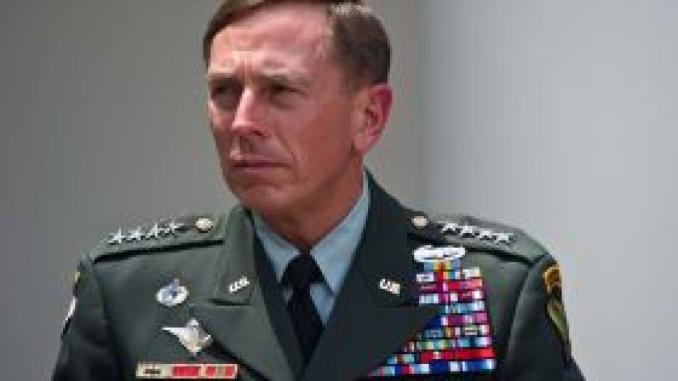 David Petraeus a fost numit oficial comandantul trupelor NATO