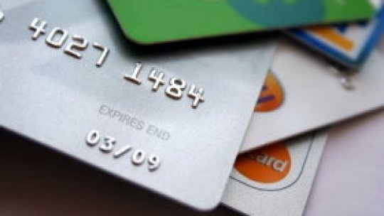 Plătiţi pe card