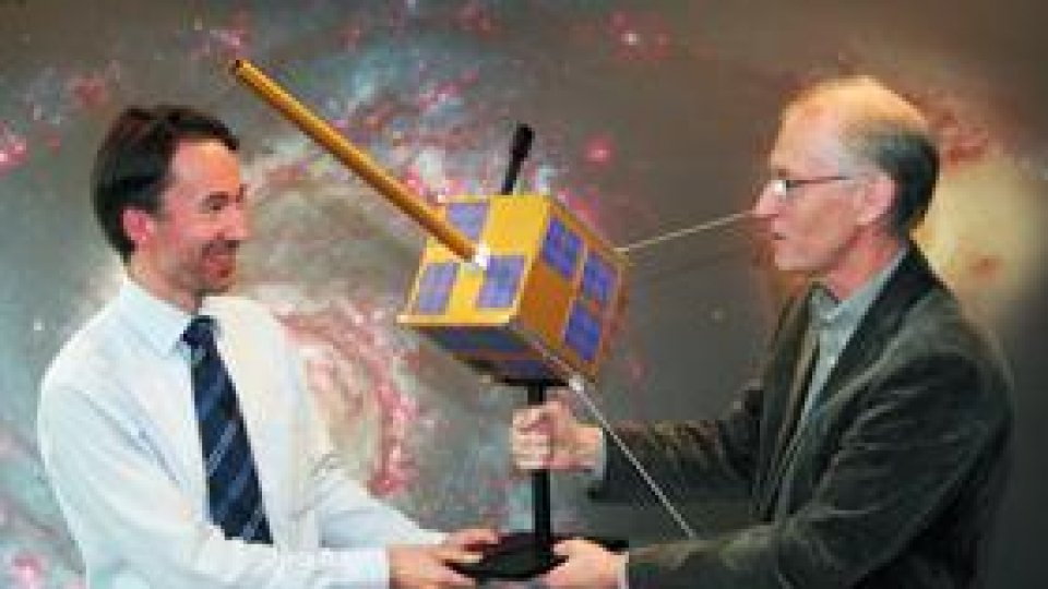 Norvegia îşi monitorizează apele cu un nano-satelit