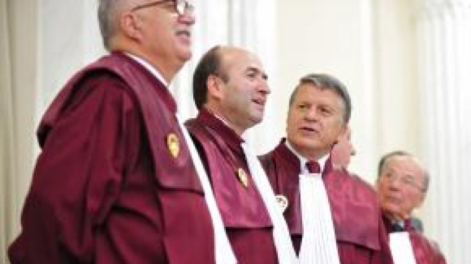 Sesizările la Curtea Constituţională, "tot mai numeroase"