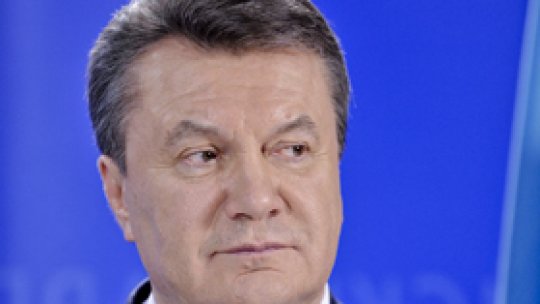 Ucraina "renunţă" să adere la NATO