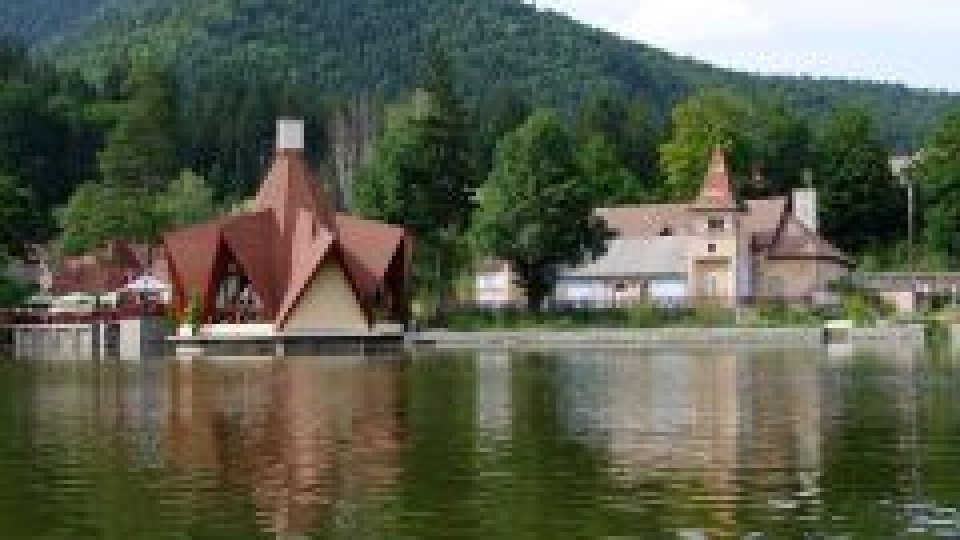 "Cu cărţile pe faţă" la Băile Tuşnad