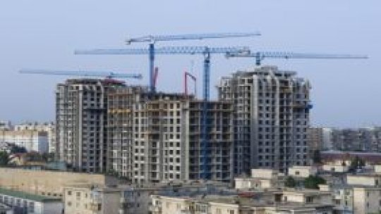 Piaţa imobiliară ingheţată, în plină vară