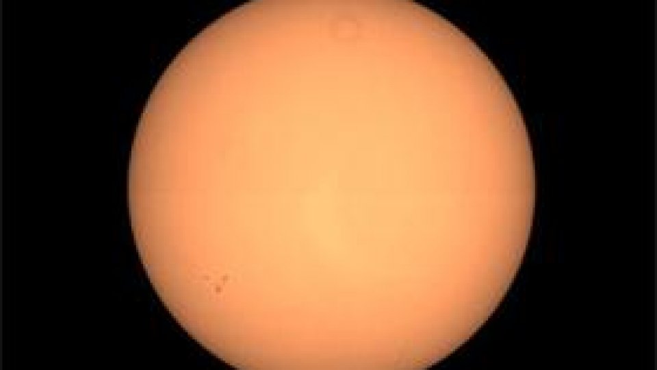 Soarele, supravegheat în permanenţă de Picard